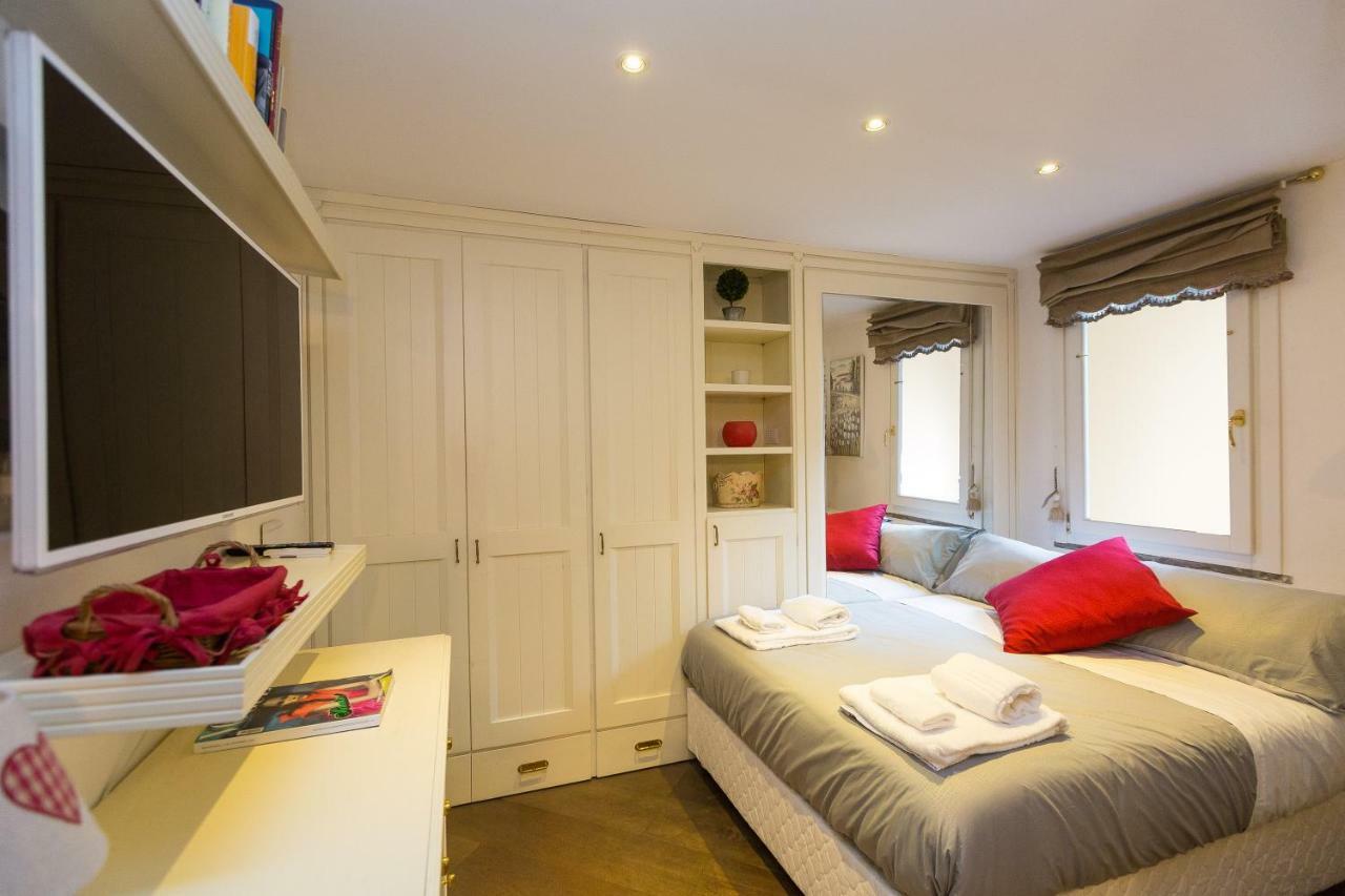 Pantheon Romantic Loft Appartamento